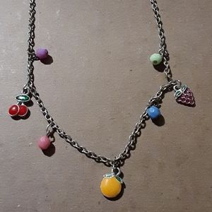 Fruit choker
